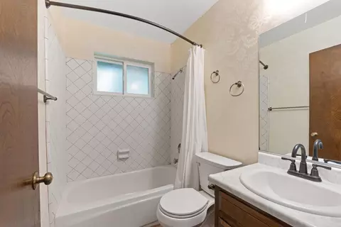 3695 Seneca Ct, Redding, CA 96001 photo 5