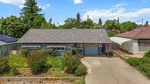1103 2nd St, Redding, CA 96002