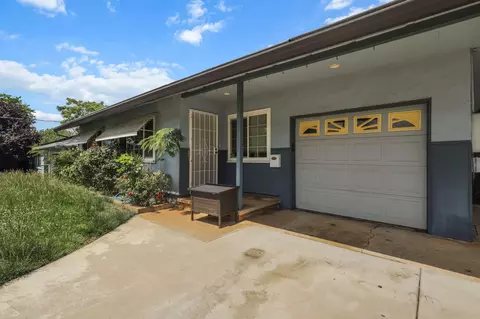 Exterior - 1103 2nd St, Redding, CA 96002 photo 1 of 4