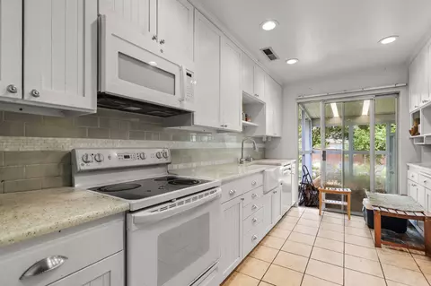 Kitchen - 1103 2nd St, Redding, CA 96002 photo 1 of 3