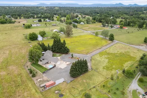 22273 Lancelot Ln, Palo Cedro, CA 96073