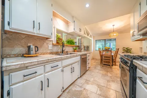 Kitchen - 12255 E Stillwater Way, Redding, CA 96003 photo 3 of 8