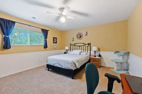 Bedroom - 1255 Scenic Way, Redding, CA 96001 photo 1 of 4