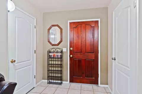 Entry Way - 1255 Scenic Way, Redding, CA 96001 photo 1 of 2