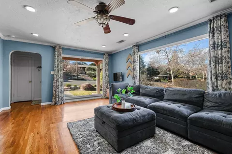 Living - 2565 North St, Redding, CA 96001 photo 2 of 2
