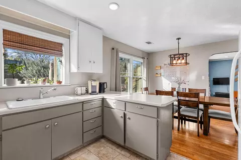 Kitchen - 2565 North St, Redding, CA 96001 photo 2 of 4
