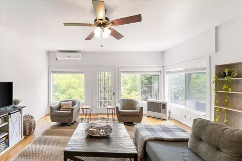 Living - 4301 Cedar St, Dunsmuir, CA 96025 photo 1 of 2