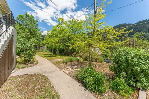 Exterior - 4301 Cedar St, Dunsmuir, CA 96025 photo 5 of 7