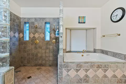 Bath - 8275 Sky Tree Ln, Shingletown, CA 96088 photo 3 of 5