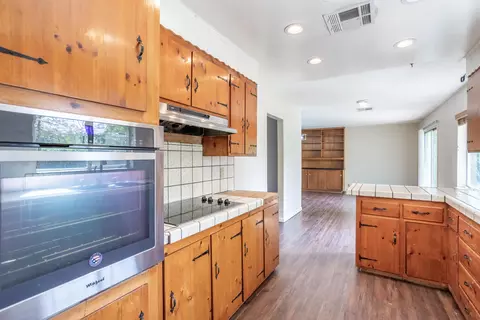 Kitchen - 2993 Sacramento Dr, Redding, CA 96001 photo 2 of 3