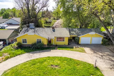 2993 Sacramento Dr, Redding, CA 96001