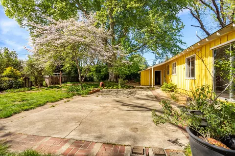Exterior - 2993 Sacramento Dr, Redding, CA 96001 photo 3 of 6