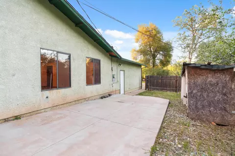 Exterior - 10618 Old Oregon Trl, Redding, CA 96003 photo 7 of 16