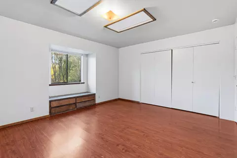 Bedroom - 10618 Old Oregon Trl, Redding, CA 96003 photo 3 of 5