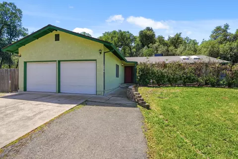 Exterior - 10618 Old Oregon Trl, Redding, CA 96003 photo 12 of 16