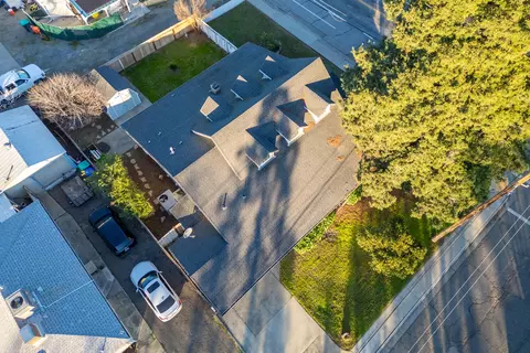 View/Area - 406 S Jackson St, Red Bluff, CA 96080 photo 1 of 2