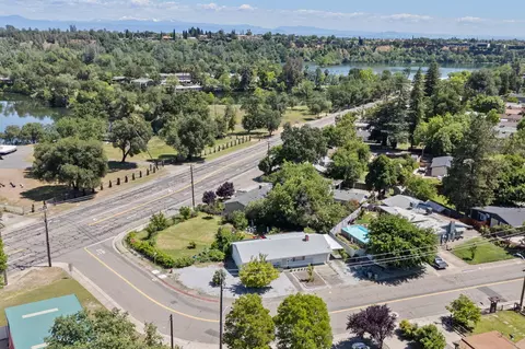 View/Area - 2068 Park Marina Dr, Redding, CA 96001 photo 6 of 15