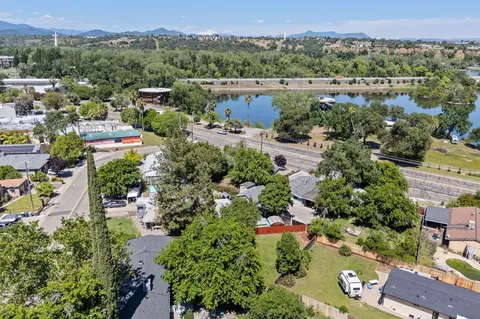 View/Area - 2068 Park Marina Dr, Redding, CA 96001 photo 10 of 15
