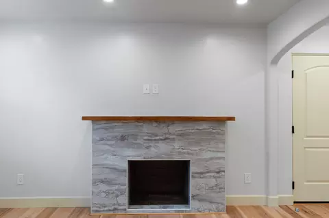 Living - 2068 Park Marina Dr, Redding, CA 96001 photo 1 of 3
