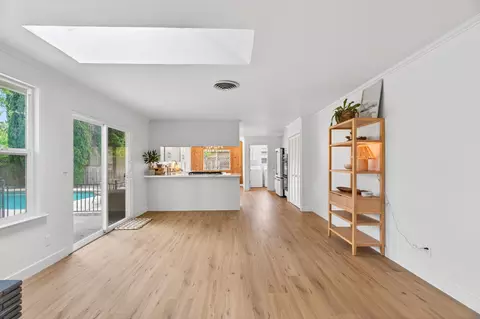 Living - 1198 Denton Way, Redding, CA 96002 photo 6 of 6