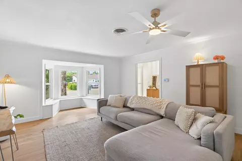 Living - 1198 Denton Way, Redding, CA 96002 photo 1 of 6