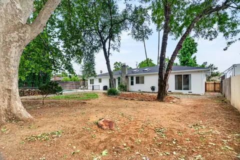 Exterior - 1198 Denton Way, Redding, CA 96002 photo 12 of 15