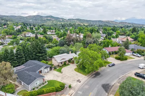 View/Area - 1988 Mary Lake Dr, Redding, CA 96001 photo 4 of 4
