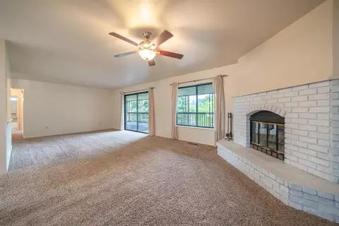 Living - 1988 Mary Lake Dr, Redding, CA 96001 photo 3 of 6