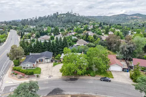 View/Area - 1988 Mary Lake Dr, Redding, CA 96001 photo 1 of 4