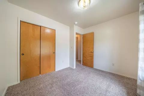 Bedroom - 1988 Mary Lake Dr, Redding, CA 96001 photo 5 of 5
