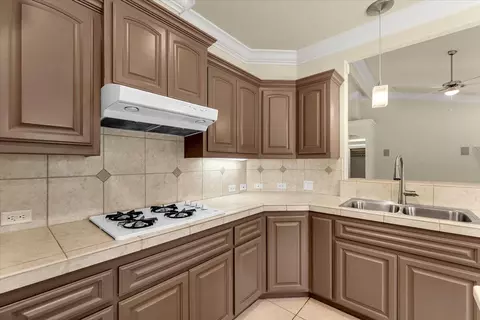 Kitchen - 1026 Rollingview Dr, Redding, CA 96003 photo 2 of 3
