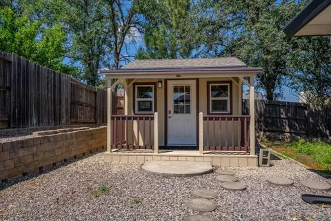 Exterior - 1026 Rollingview Dr, Redding, CA 96003 photo 3 of 7
