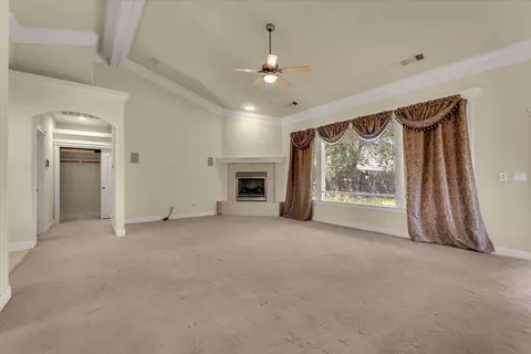 Living - 1026 Rollingview Dr, Redding, CA 96003 photo 4 of 4