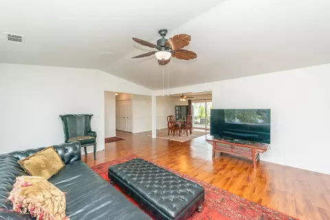 Living - 390 Woodhill Dr, Redding, CA 96003 photo 2 of 4