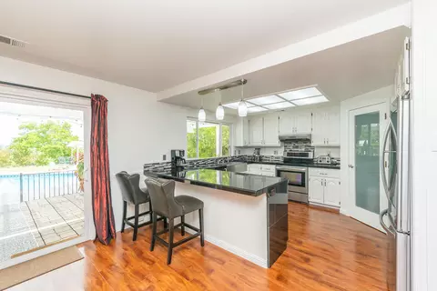 Kitchen - 390 Woodhill Dr, Redding, CA 96003 photo 1 of 7