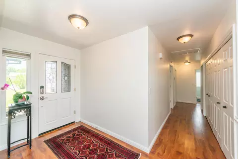Entry Way - 390 Woodhill Dr, Redding, CA 96003 photo 1 of 1