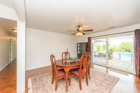 Dining - 390 Woodhill Dr, Redding, CA 96003 photo 4 of 4