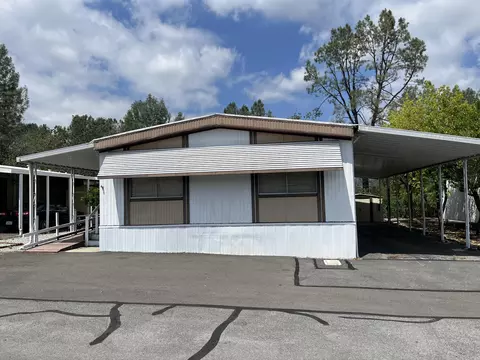 821 Saint Marks St, Redding, CA 96003