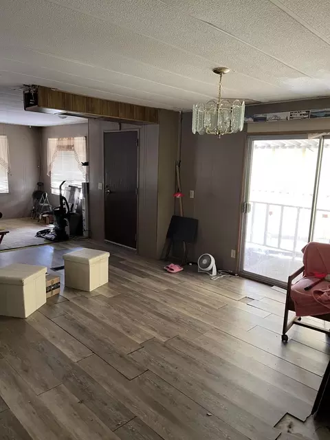 821 Saint Marks St, Redding, CA 96003 photo 5