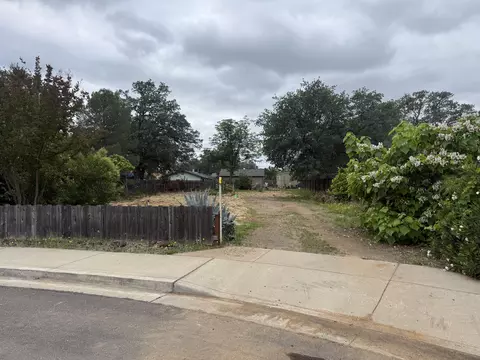 949 August Way, Redding, CA 96003 photo 7
