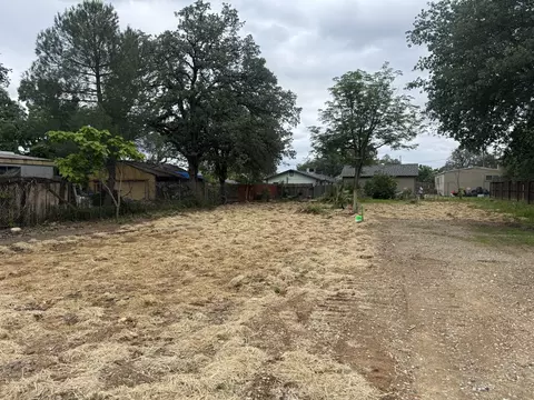 949 August Way, Redding, CA 96003 photo 6