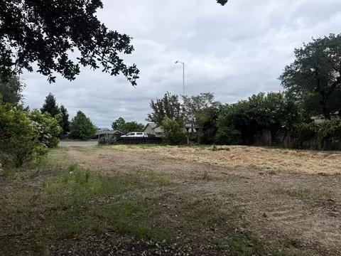 949 August Way, Redding, CA 96003
