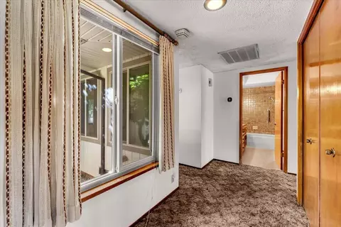 Entry Way - 6909 Granada Dr, Redding, CA 96002 photo 2 of 2