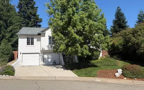 Exterior - 4572 Moyvane Dr, Redding, CA 96001 photo 2 of 7