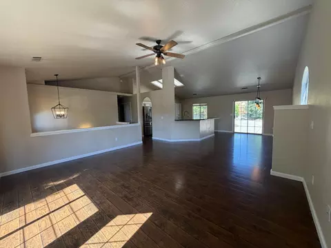 Living - 4572 Moyvane Dr, Redding, CA 96001 photo 3 of 6