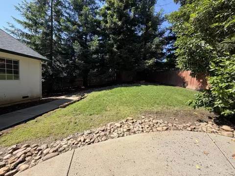 Exterior - 4572 Moyvane Dr, Redding, CA 96001 photo 3 of 7