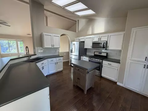 Kitchen - 4572 Moyvane Dr, Redding, CA 96001 photo 2 of 5