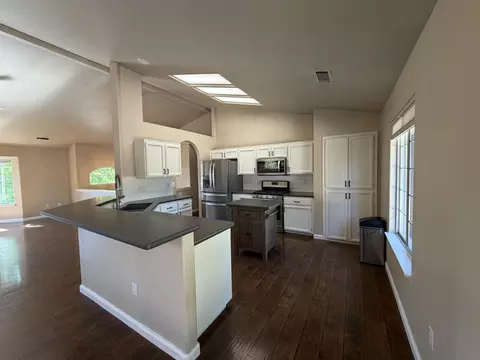 Kitchen - 4572 Moyvane Dr, Redding, CA 96001 photo 1 of 5