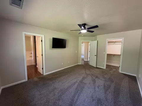 Bedroom - 4572 Moyvane Dr, Redding, CA 96001 photo 1 of 5