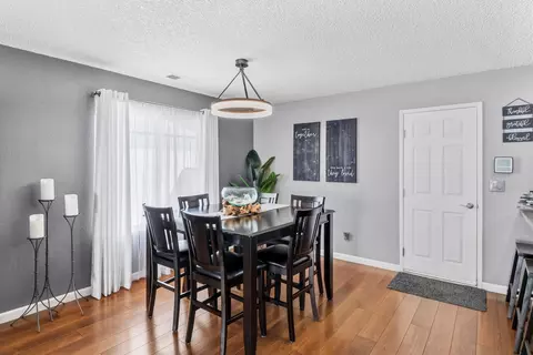 Dining - 2810 Lakewood Dr, Redding, CA 96001 photo 1 of 1